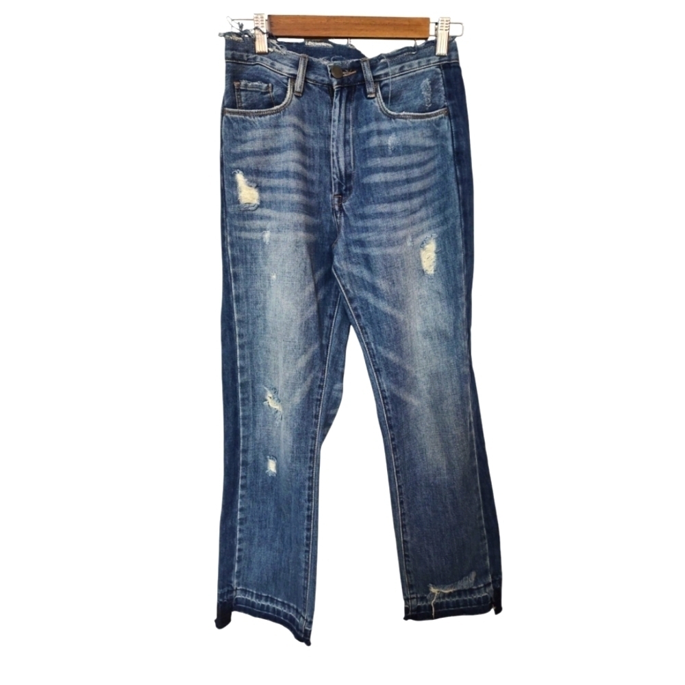 Blank NYC Distressed Capris 28